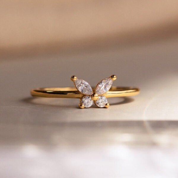 norfloor-mariposa-crystal-ring-3 Mariposa Crystal Ring - Norfloor