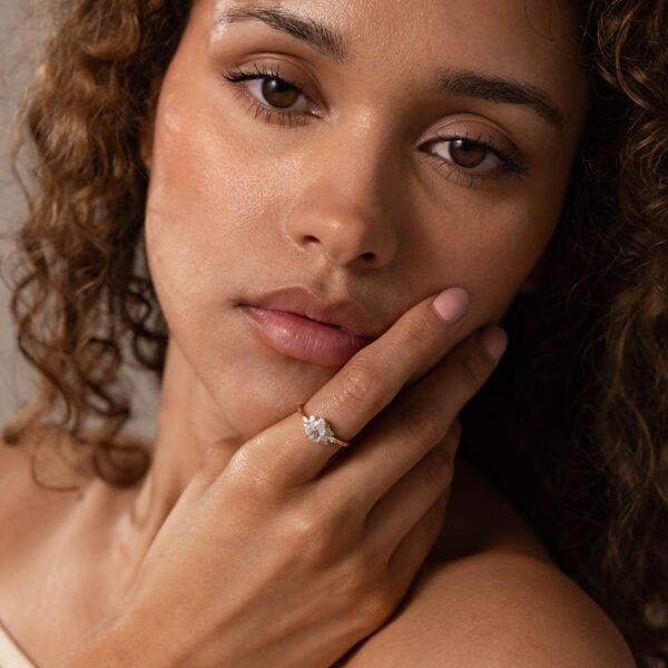 Crystal Petal Ring - Norfloor